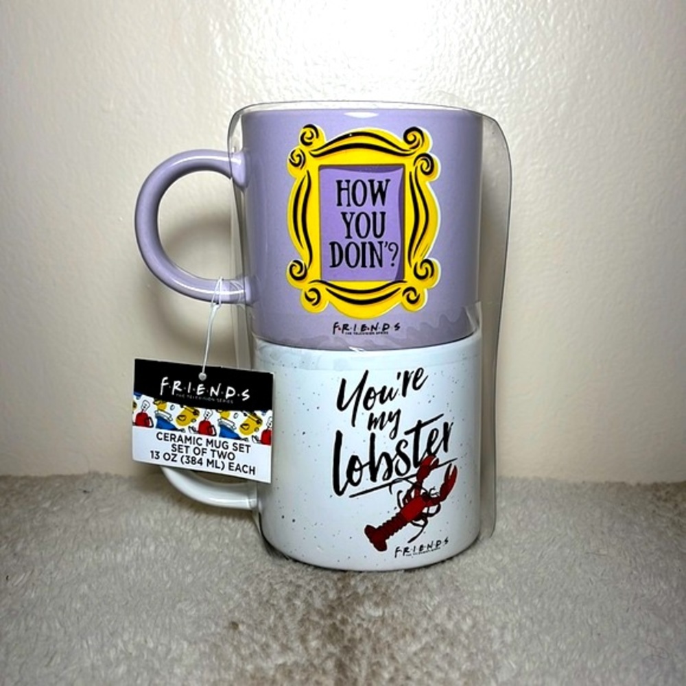NWT “Friends” Ceramic Mug Set